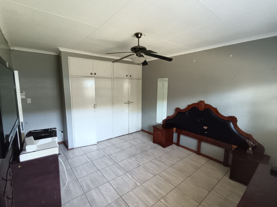 4 Bedroom Property for Sale in Protea Park North West